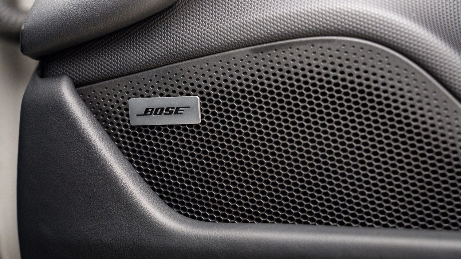 Used Porsche Taycan 2023 for sale - 78117674: Photo 30