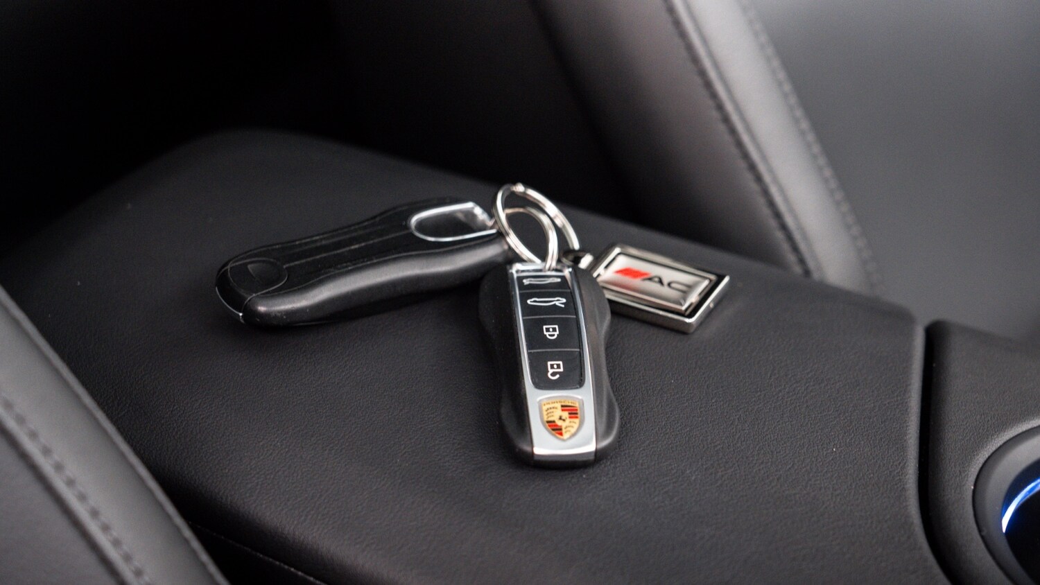 Used Porsche Taycan 2023 for sale - 78117674: Photo 50