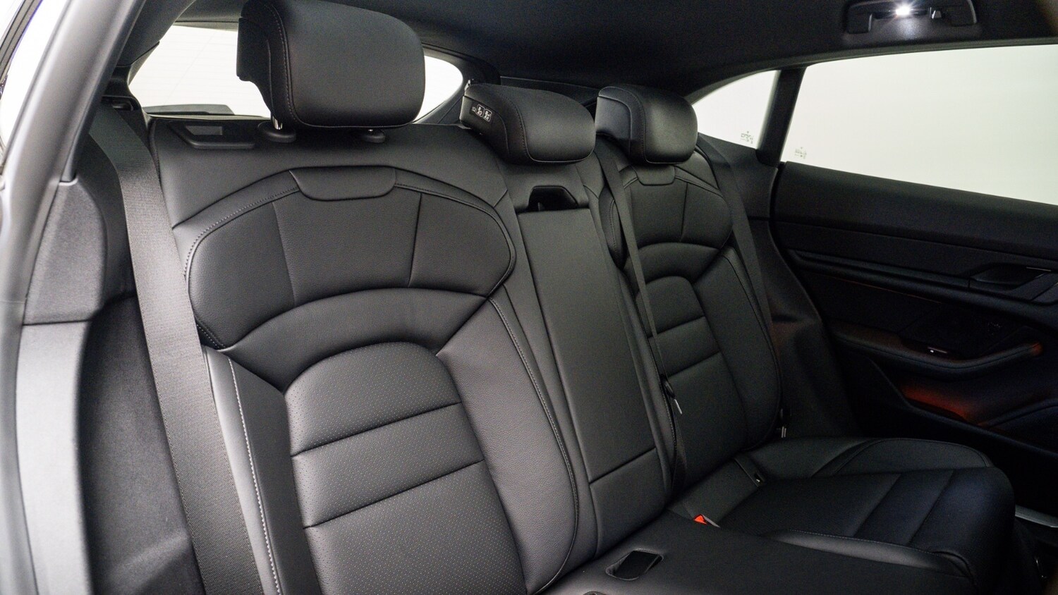 Used Porsche Taycan 2023 for sale - 78117674: Photo 9