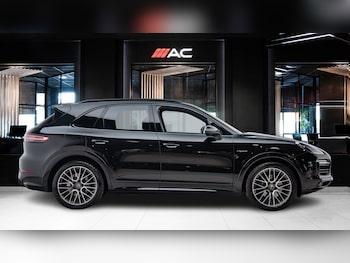 Used Porsche Cayenne 2022 for sale - 78846805: Photo
