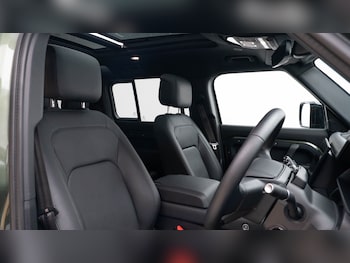 Used Land Rover Defender 2026 for sale - 78754107: Photo