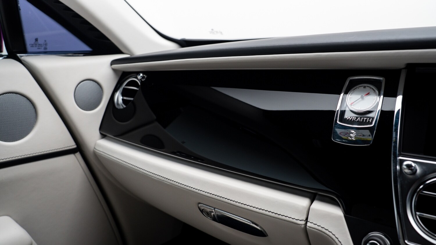 Used Rolls-Royce Wraith 2019 for sale - 77366901: Photo 26