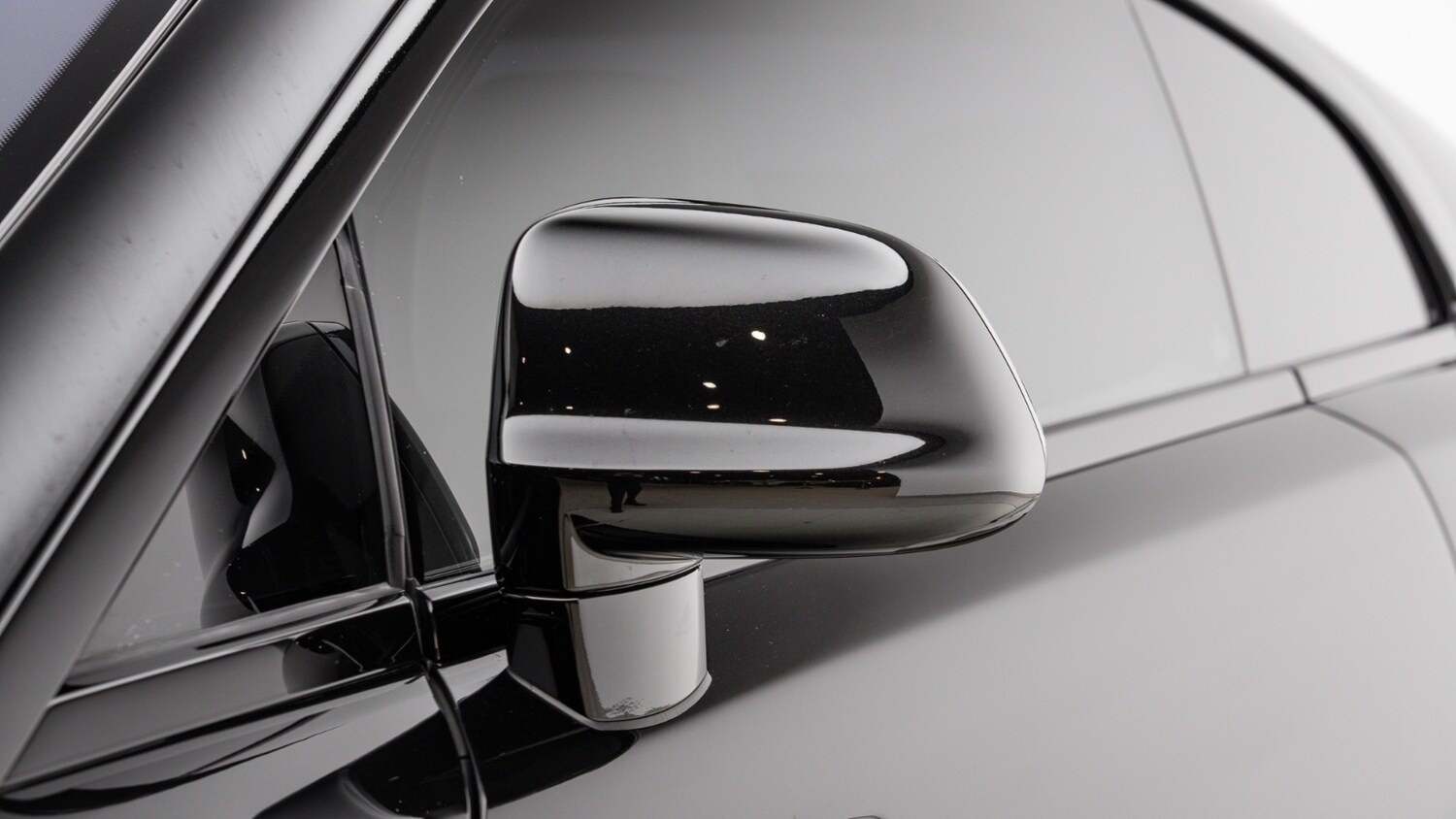 Used Rolls-Royce Wraith 2019 for sale - 77366901: Photo 36