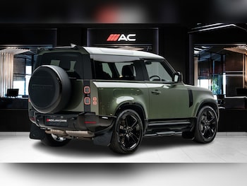 Used Land Rover Defender 2026 for sale - 78981629: Photo