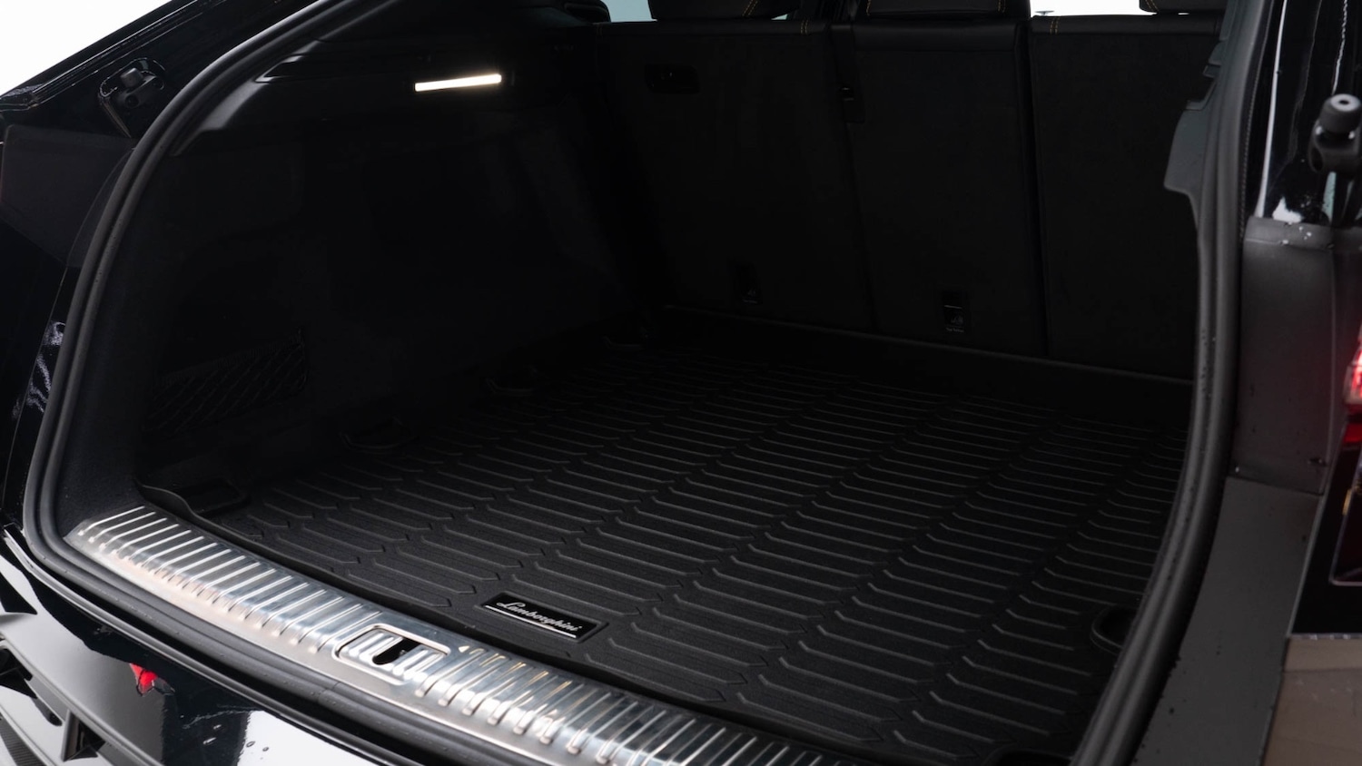 Used Lamborghini Urus 2023 for sale - 76479894: Photo 20