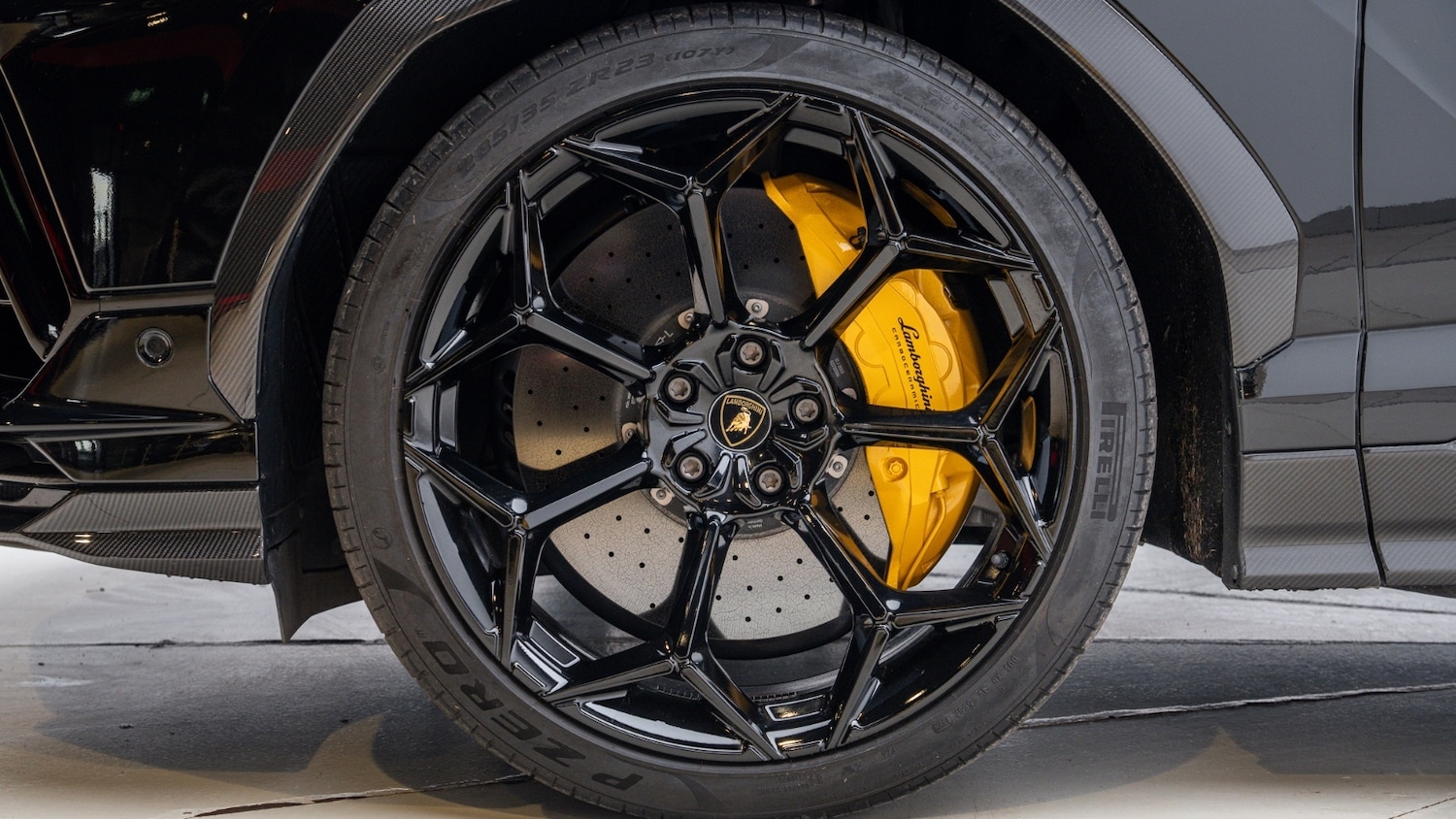 Used Lamborghini Urus 2023 for sale - 76479894: Photo 48