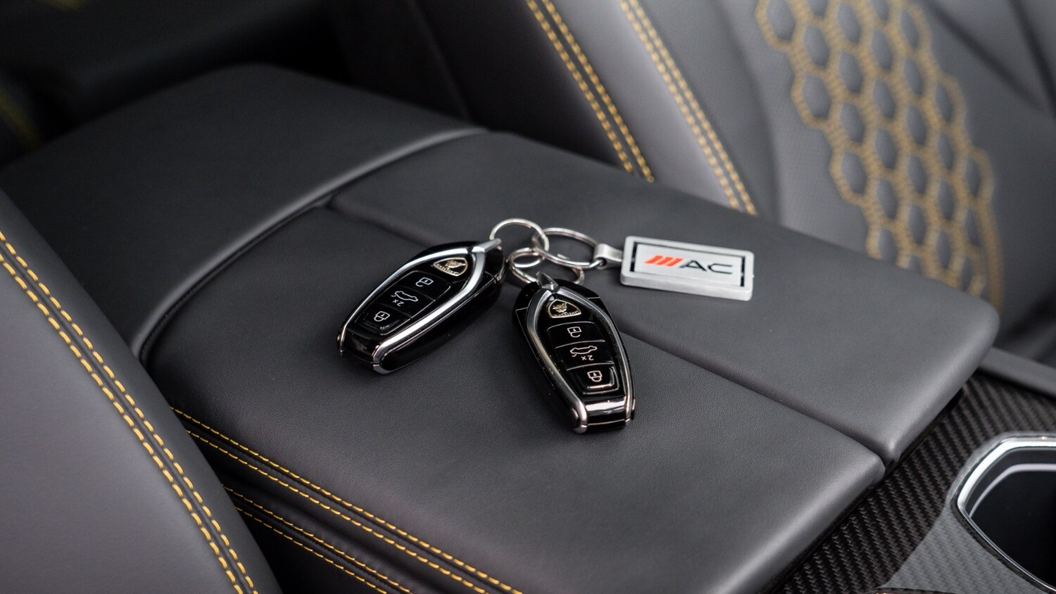 Used Lamborghini Urus 2023 for sale - 76479894: Photo 60