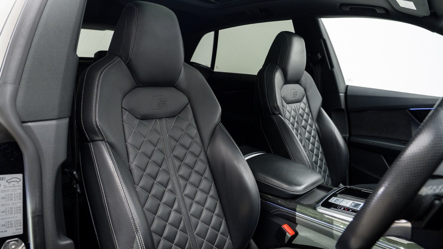 Used Audi Q8 2021 for sale - 78108784: Photo 3