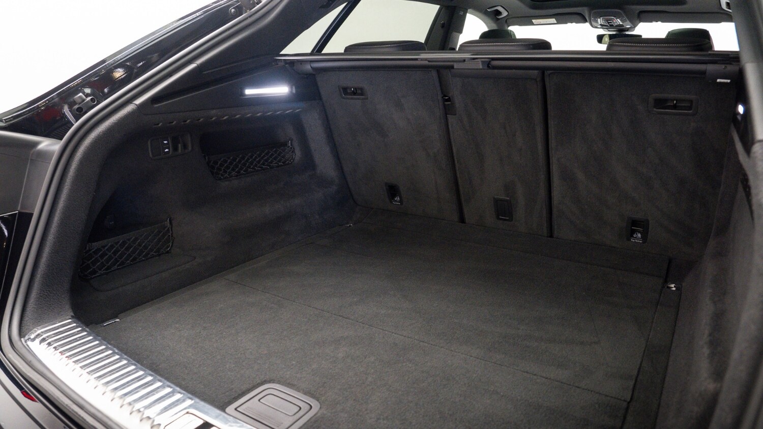 Used Audi Q8 2021 for sale - 78108784: Photo 8