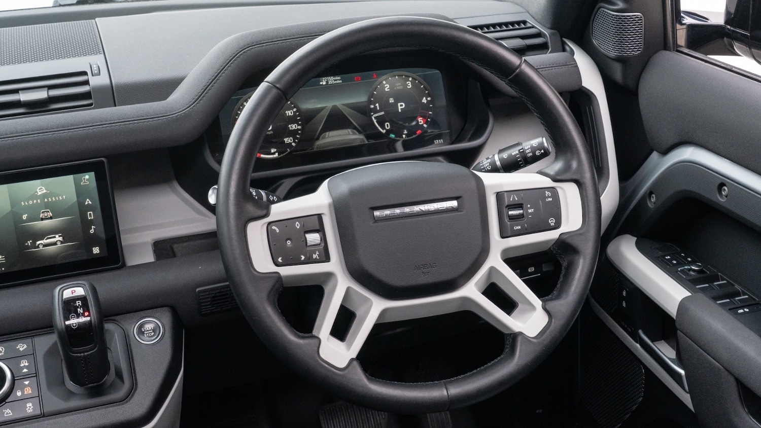 Used Land Rover Defender 2022 for sale - 76717268: Photo 15