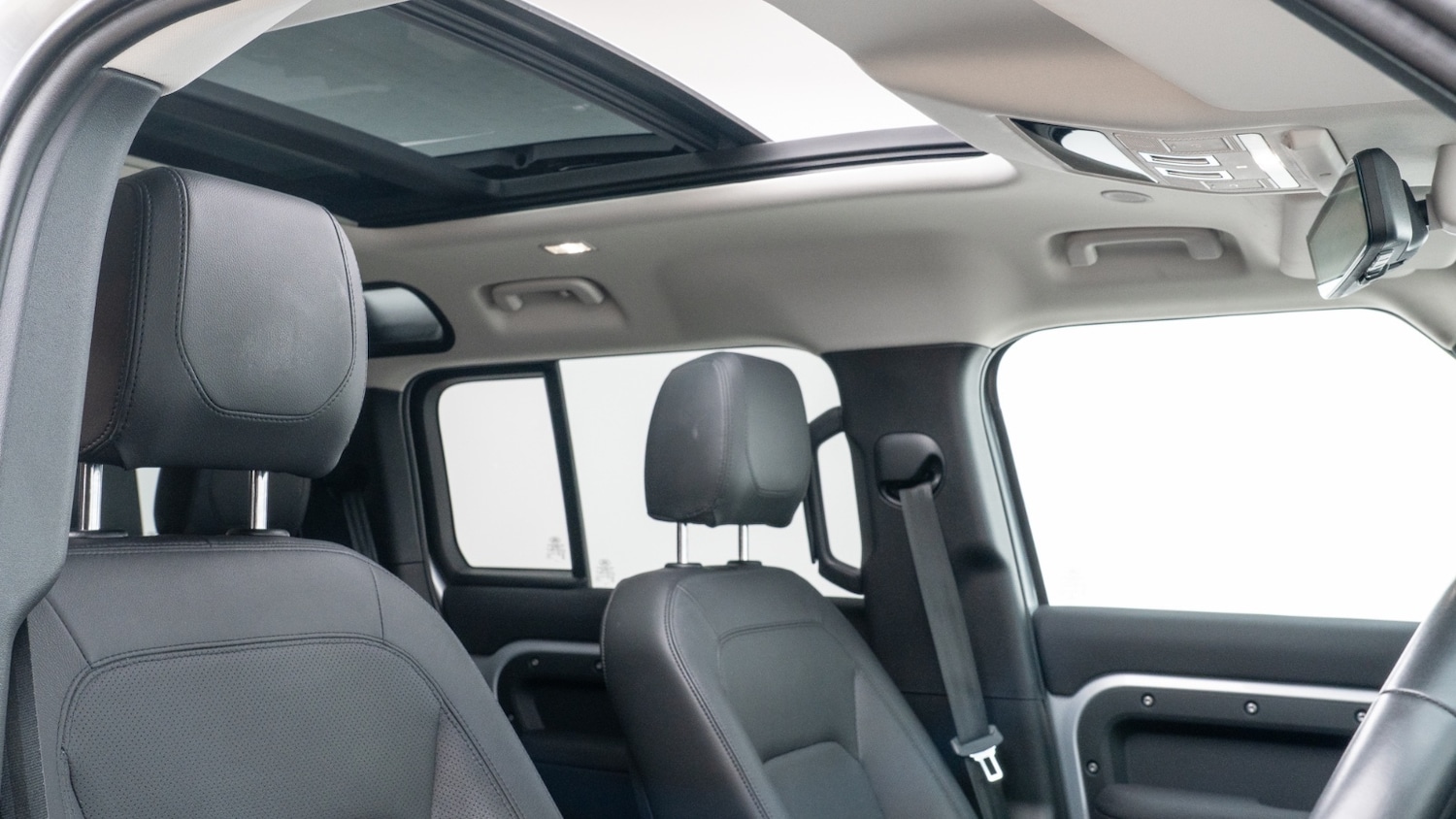 Used Land Rover Defender 2022 for sale - 76717268: Photo 21