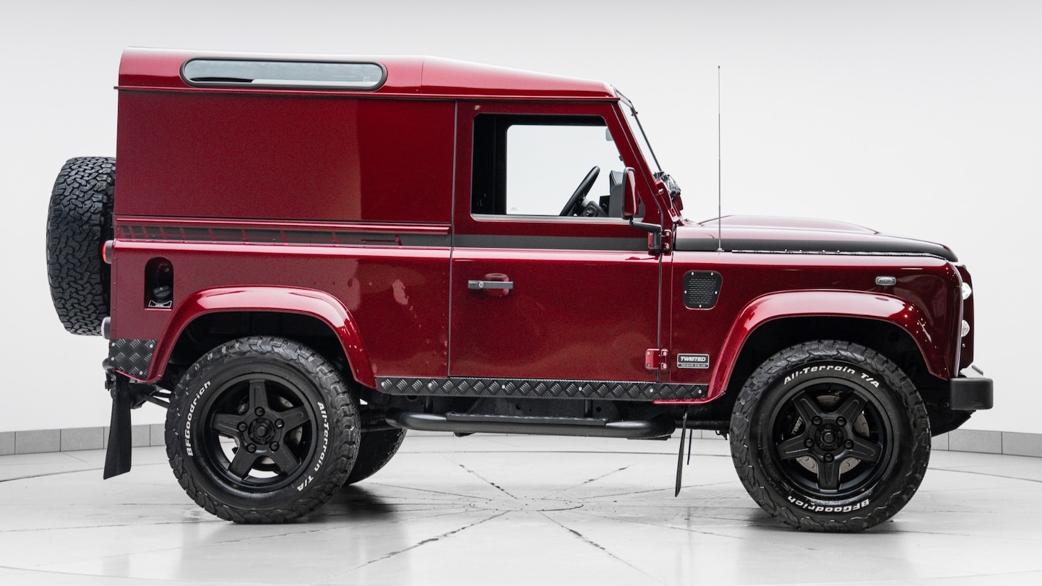 Used Land Rover Defender 2016 for sale - 77413941: Photo 12