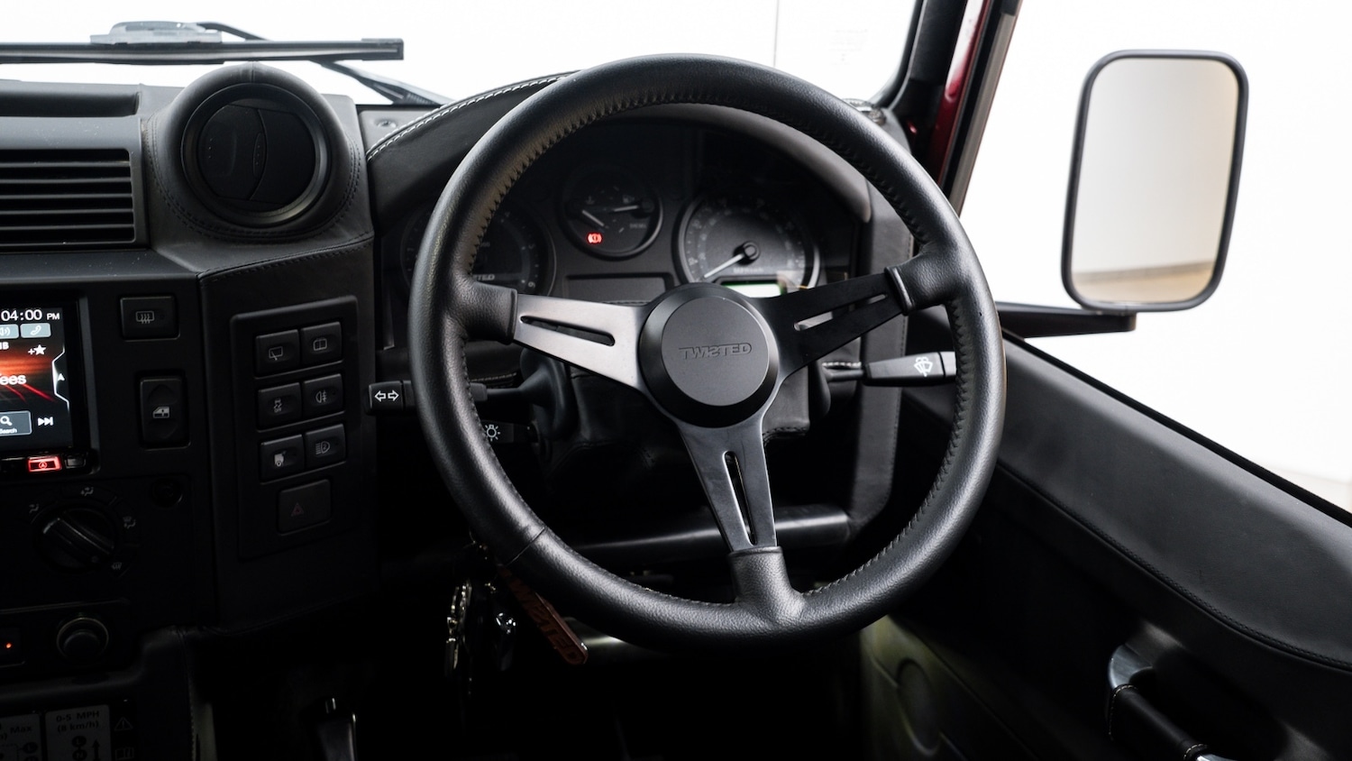 Used Land Rover Defender 2016 for sale - 77413941: Photo 22