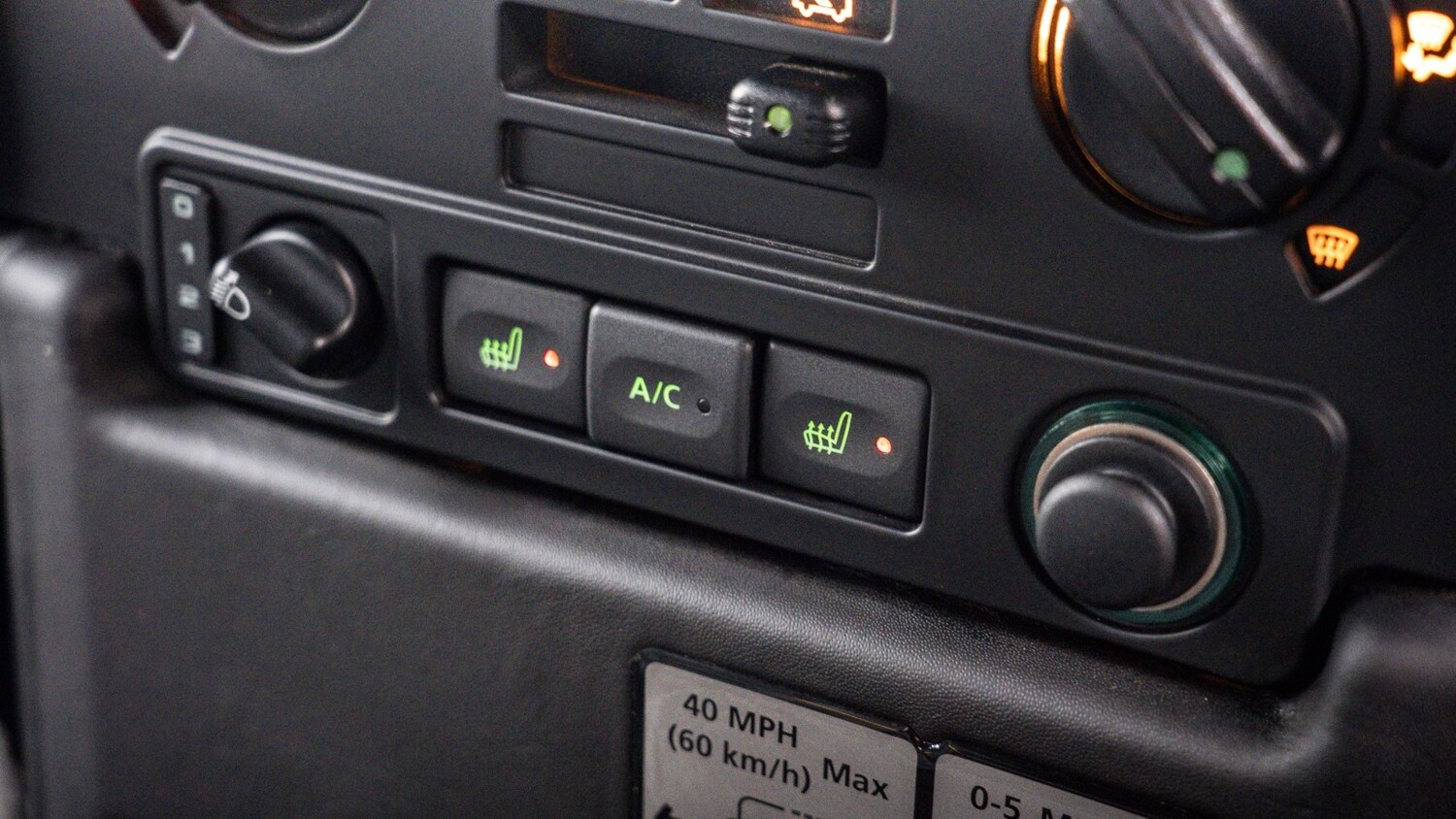 Used Land Rover Defender 2016 for sale - 77413941: Photo 36