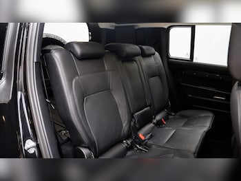 Used Land Rover Defender 2024 for sale - 78724491: Photo