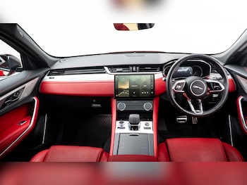 Used Jaguar F-Pace 2023 for sale - 76078985: Photo 2
