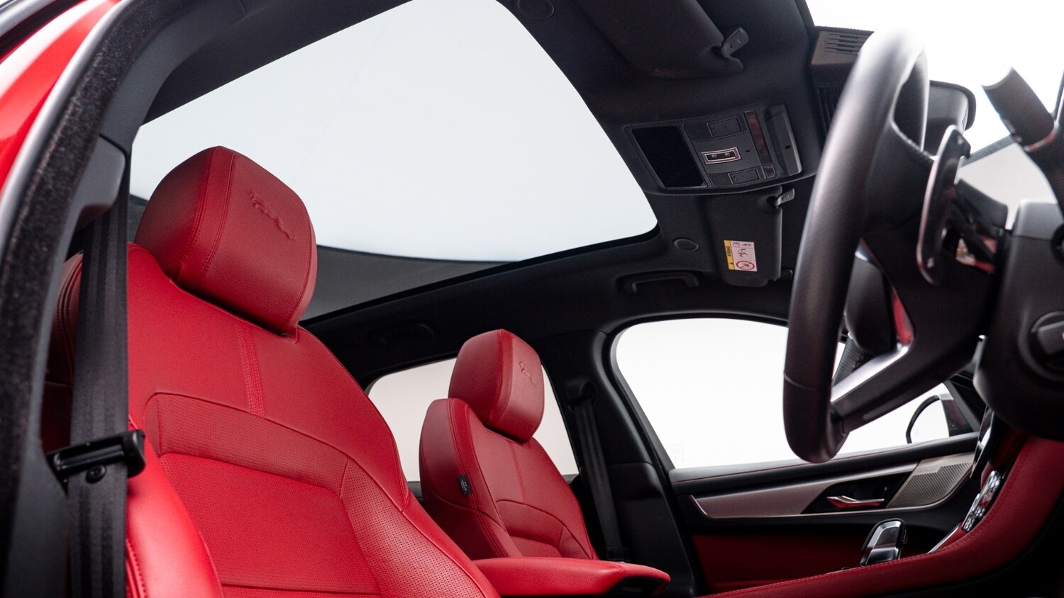 Used Jaguar F-Pace 2023 for sale - 76078985: Photo 31