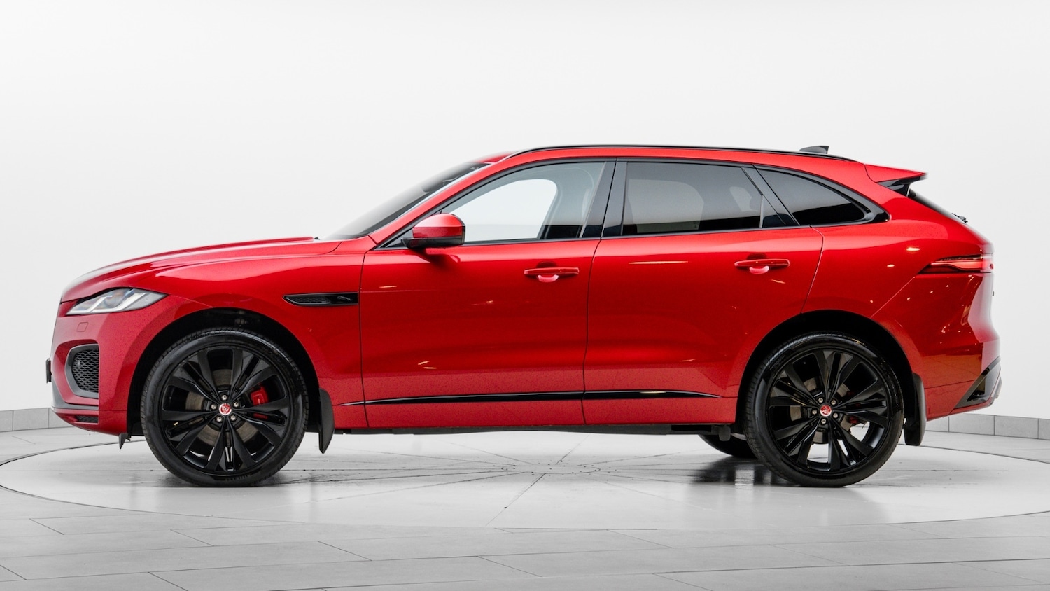 Used Jaguar F-Pace 2023 for sale - 76078985: Photo 4