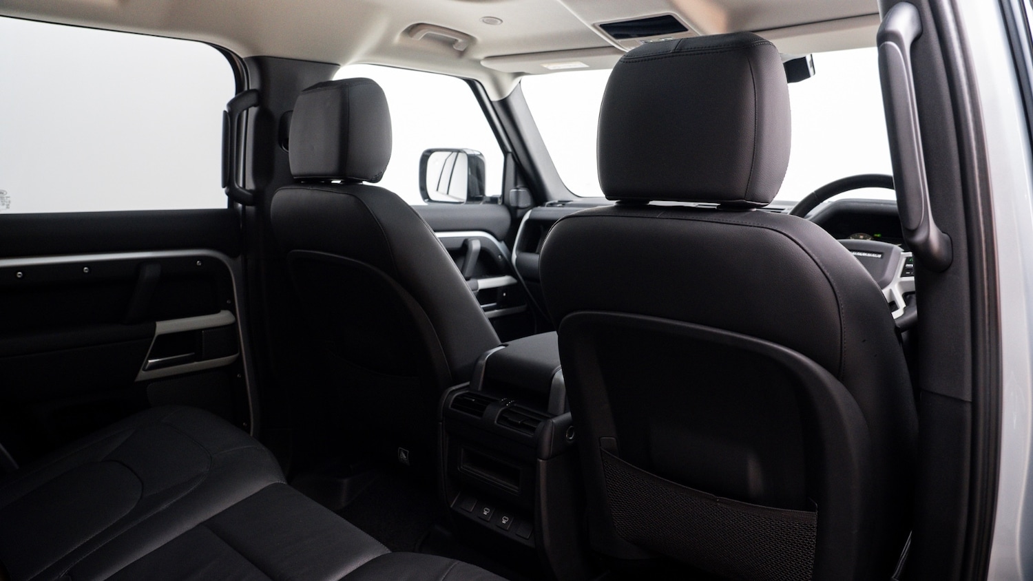 Used Land Rover Defender 2024 for sale - 78094717: Photo 12