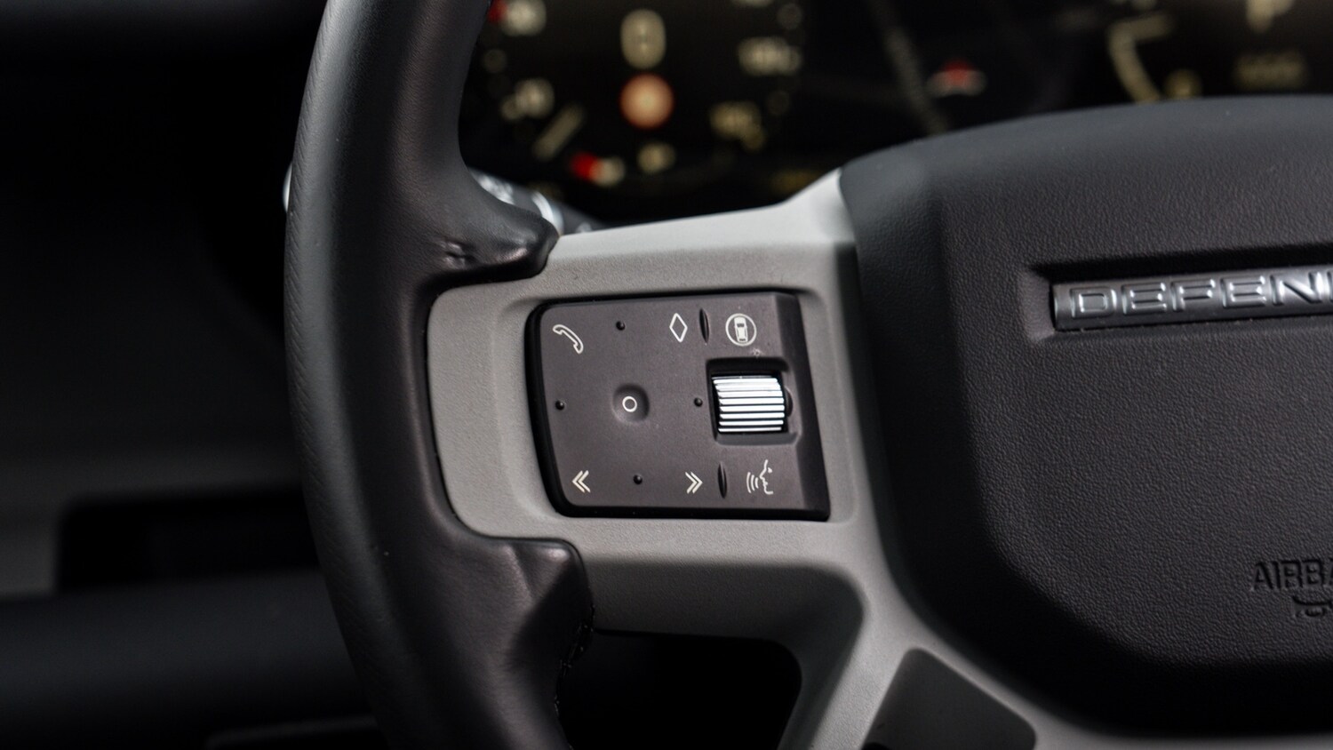 Used Land Rover Defender 2024 for sale - 78094717: Photo 14