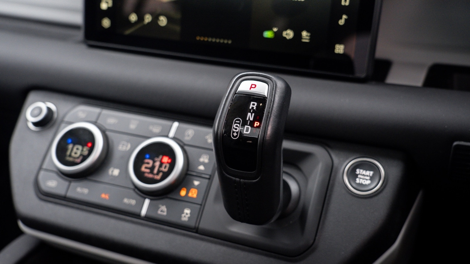 Used Land Rover Defender 2024 for sale - 78094717: Photo 33