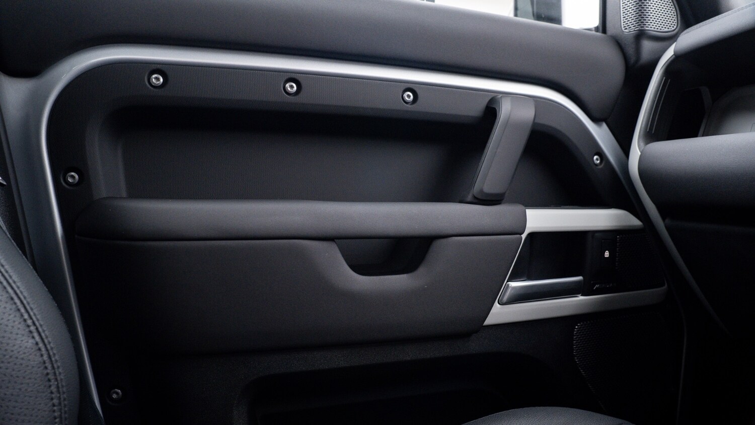 Used Land Rover Defender 2024 for sale - 78094717: Photo 36