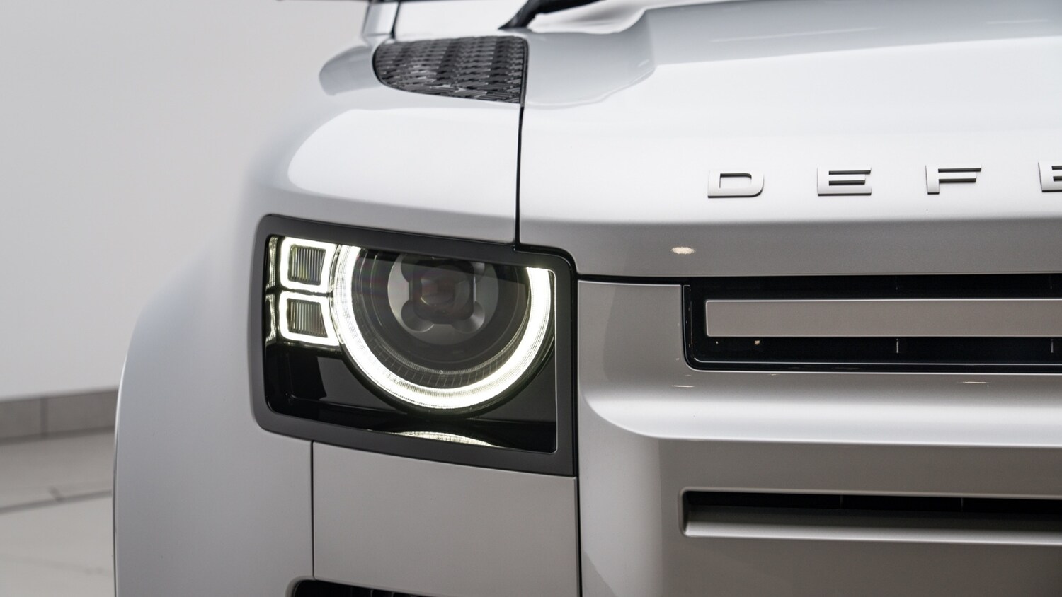 Used Land Rover Defender 2024 for sale - 78094717: Photo 38