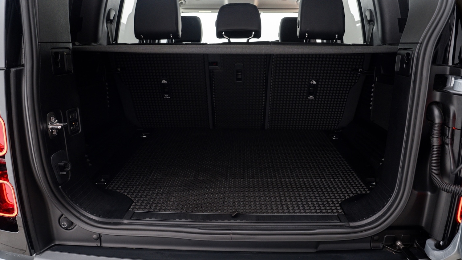 Used Land Rover Defender 2024 for sale - 78094717: Photo 8