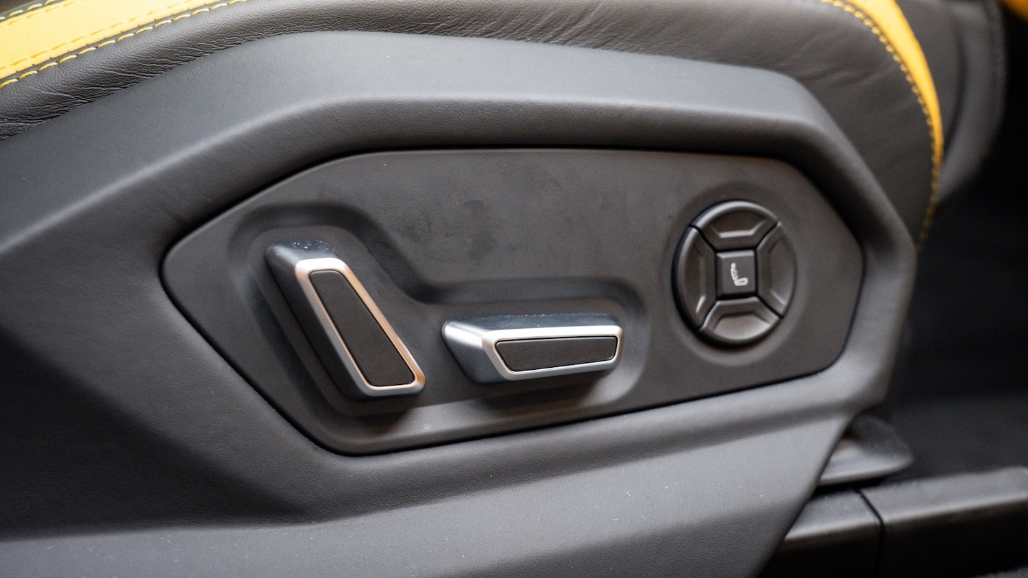 Used Lamborghini Urus 2025 for sale - 76894757: Photo 21