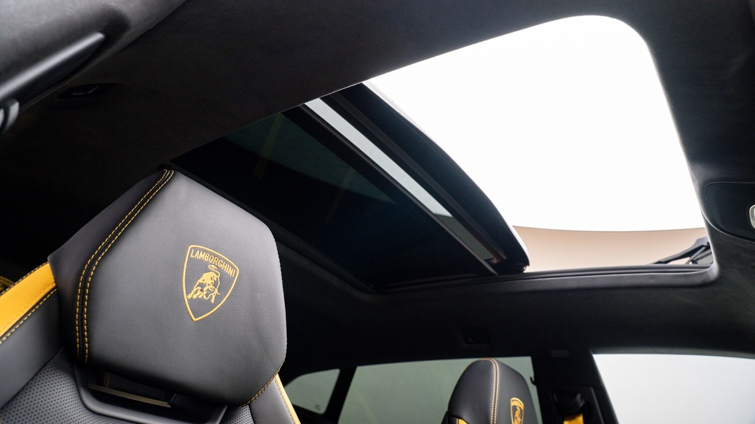 Used Lamborghini Urus 2025 for sale - 76894757: Photo 28