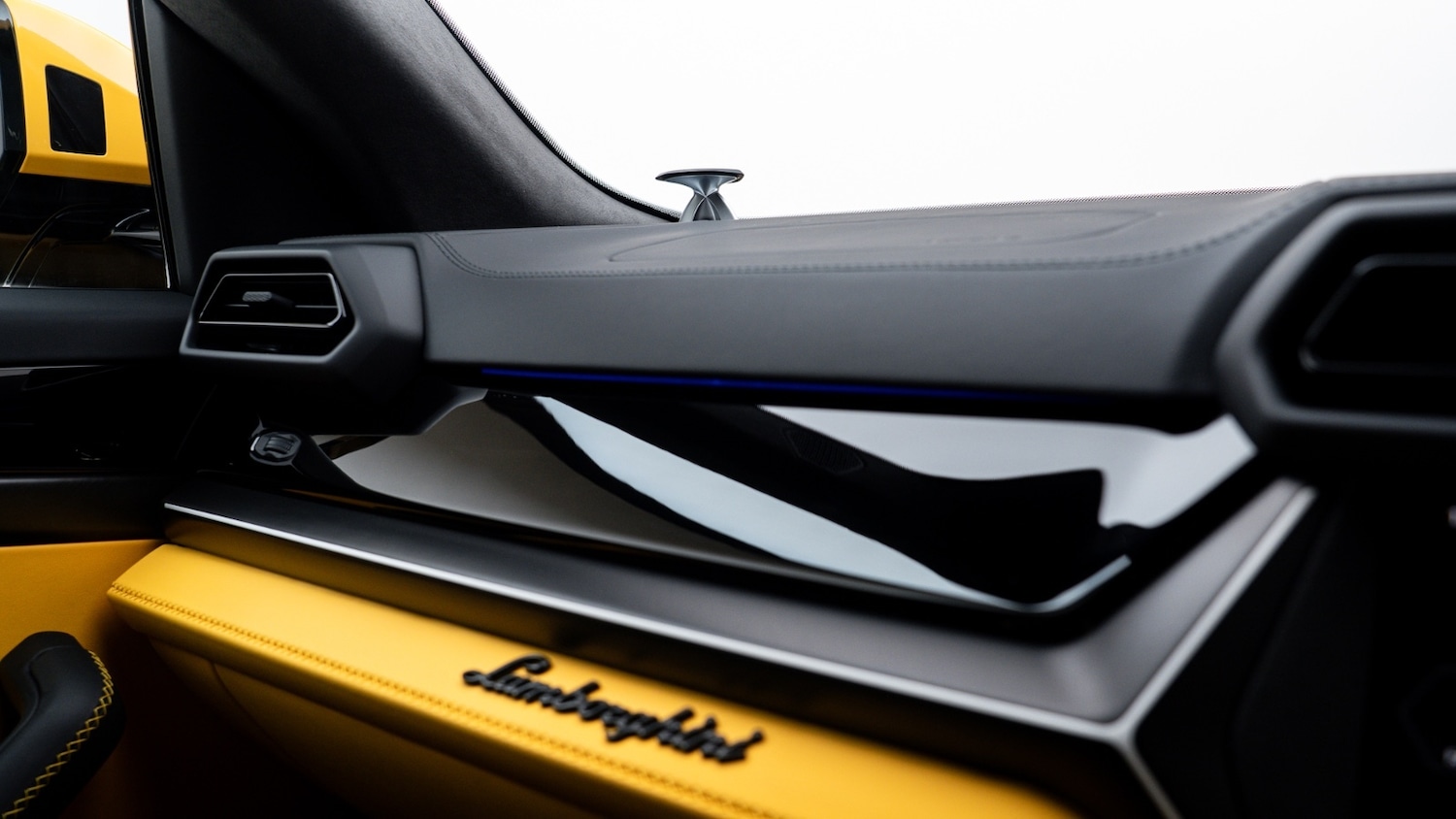 Used Lamborghini Urus 2025 for sale - 76894757: Photo 42