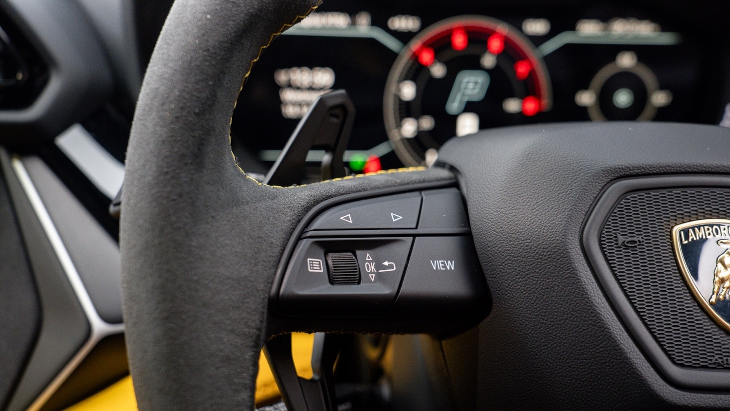 Used Lamborghini Urus 2025 for sale - 76894757: Photo 44
