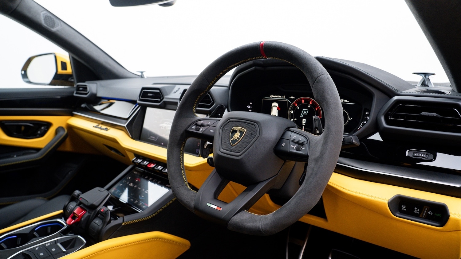 Used Lamborghini Urus 2025 for sale - 76894757: Photo 51