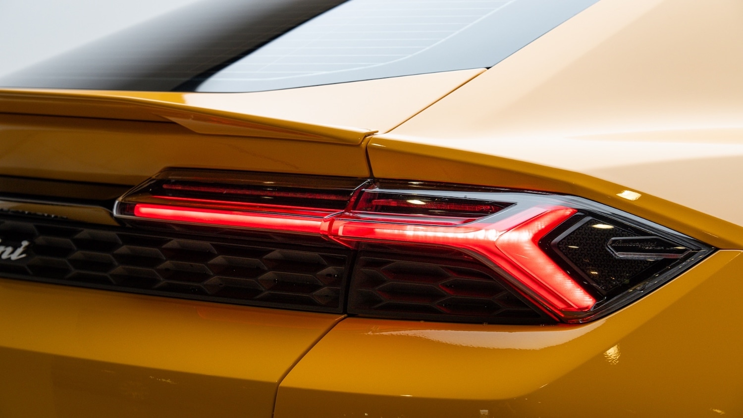 Used Lamborghini Urus 2025 for sale - 76894757: Photo 54