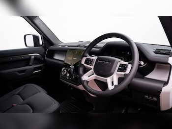 Used Land Rover Defender 2026 for sale - 77285738: Photo