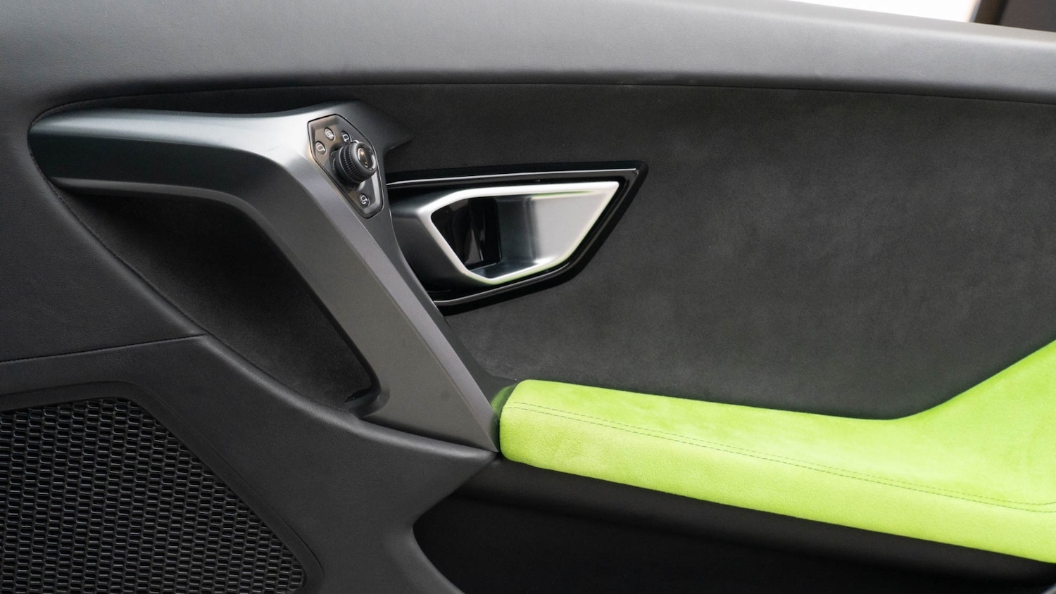 Used Lamborghini Huracan 2015 for sale - 76466338: Photo 16