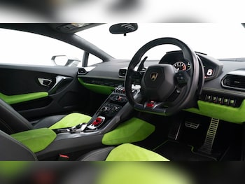 Used Lamborghini Huracan 2015 for sale - 76466338: Photo