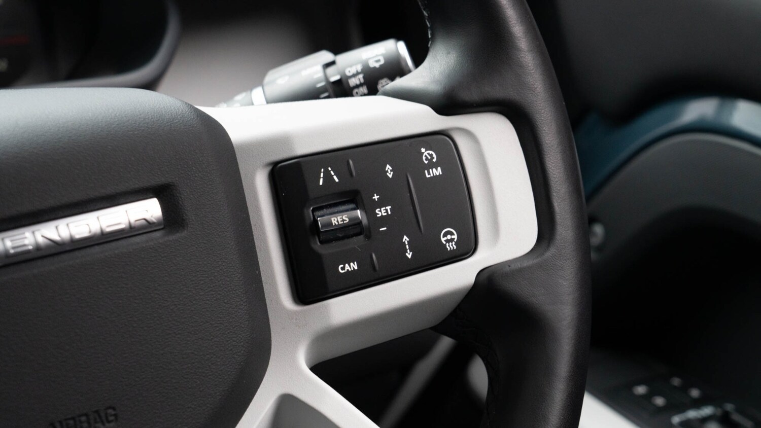 Used Land Rover Defender 2023 for sale - 76526518: Photo 19