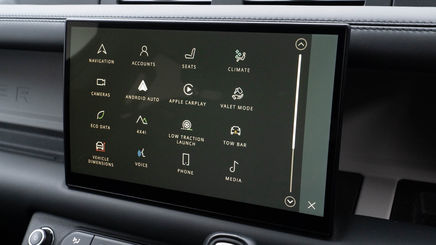 Used Land Rover Defender 2023 for sale - 76526518: Photo 23