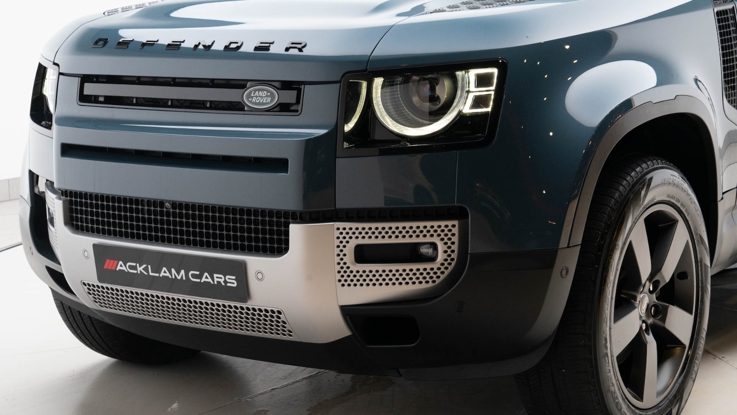 Used Land Rover Defender 2023 for sale - 76526518: Photo 8