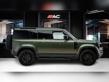 Used Land Rover Defender 2026 for sale - 78960645: Photo