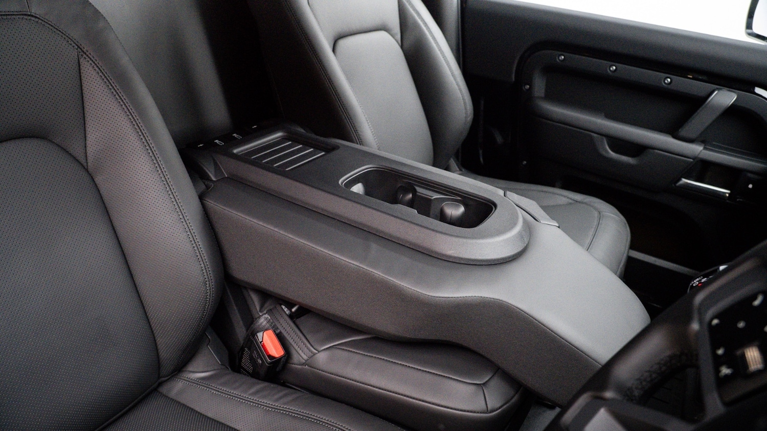 Used Land Rover Defender 2026 for sale - 77170433: Photo 12