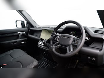 Used Land Rover Defender 2026 for sale - 77170433: Photo