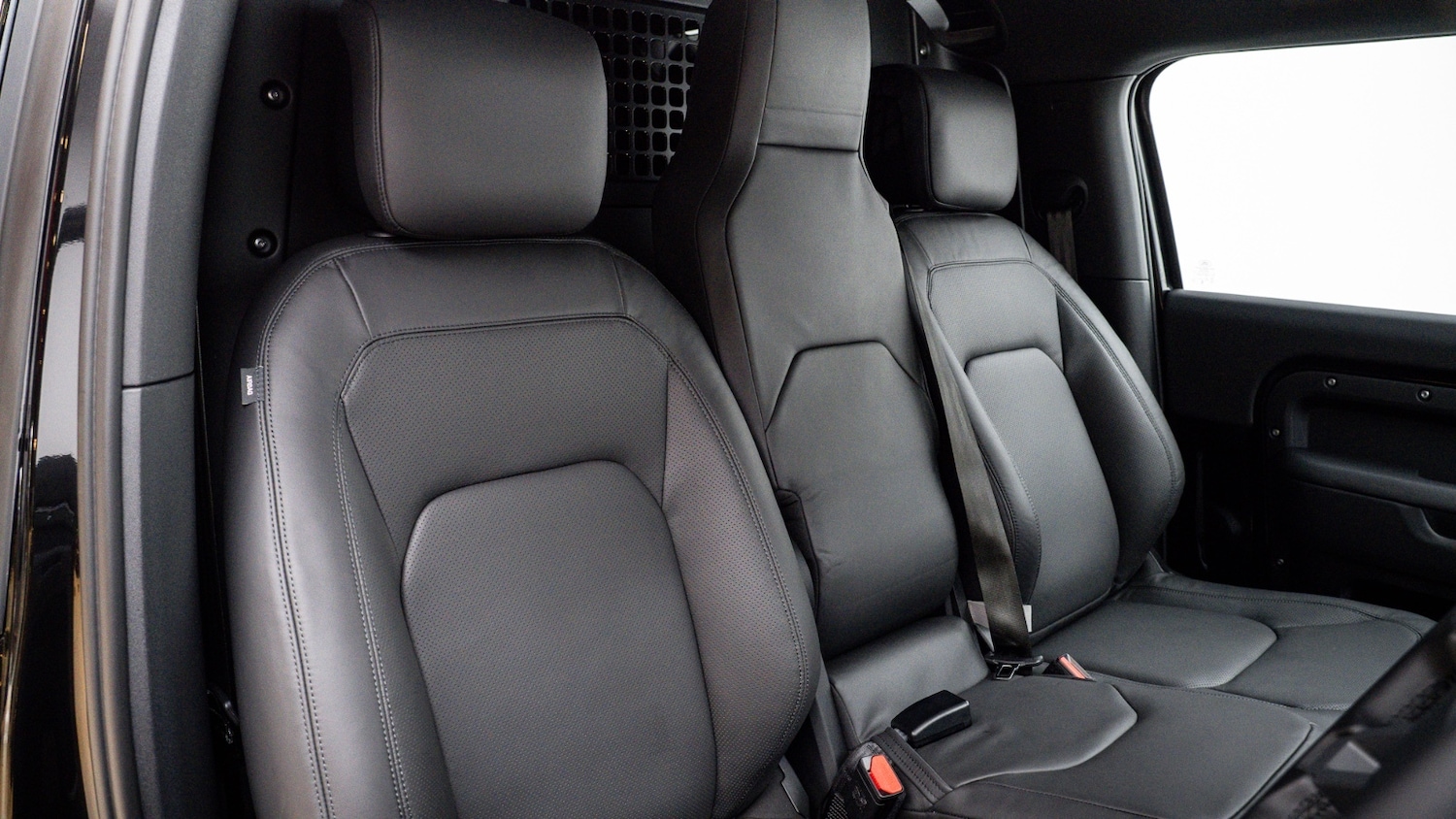 Used Land Rover Defender 2026 for sale - 77170433: Photo 3