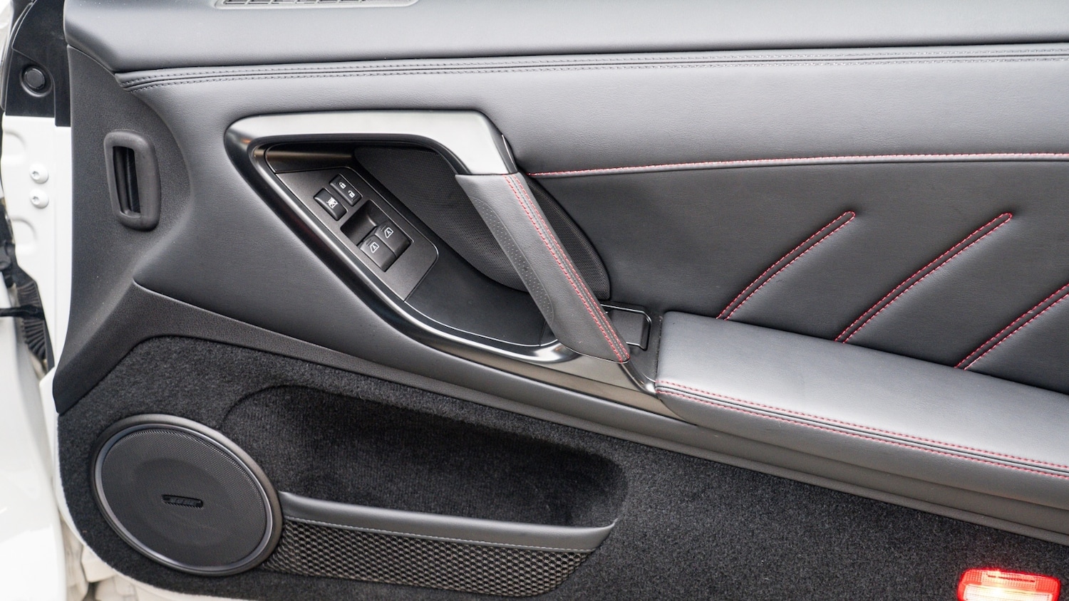 Used Nissan GT-R 2017 for sale - 77012986: Photo 11