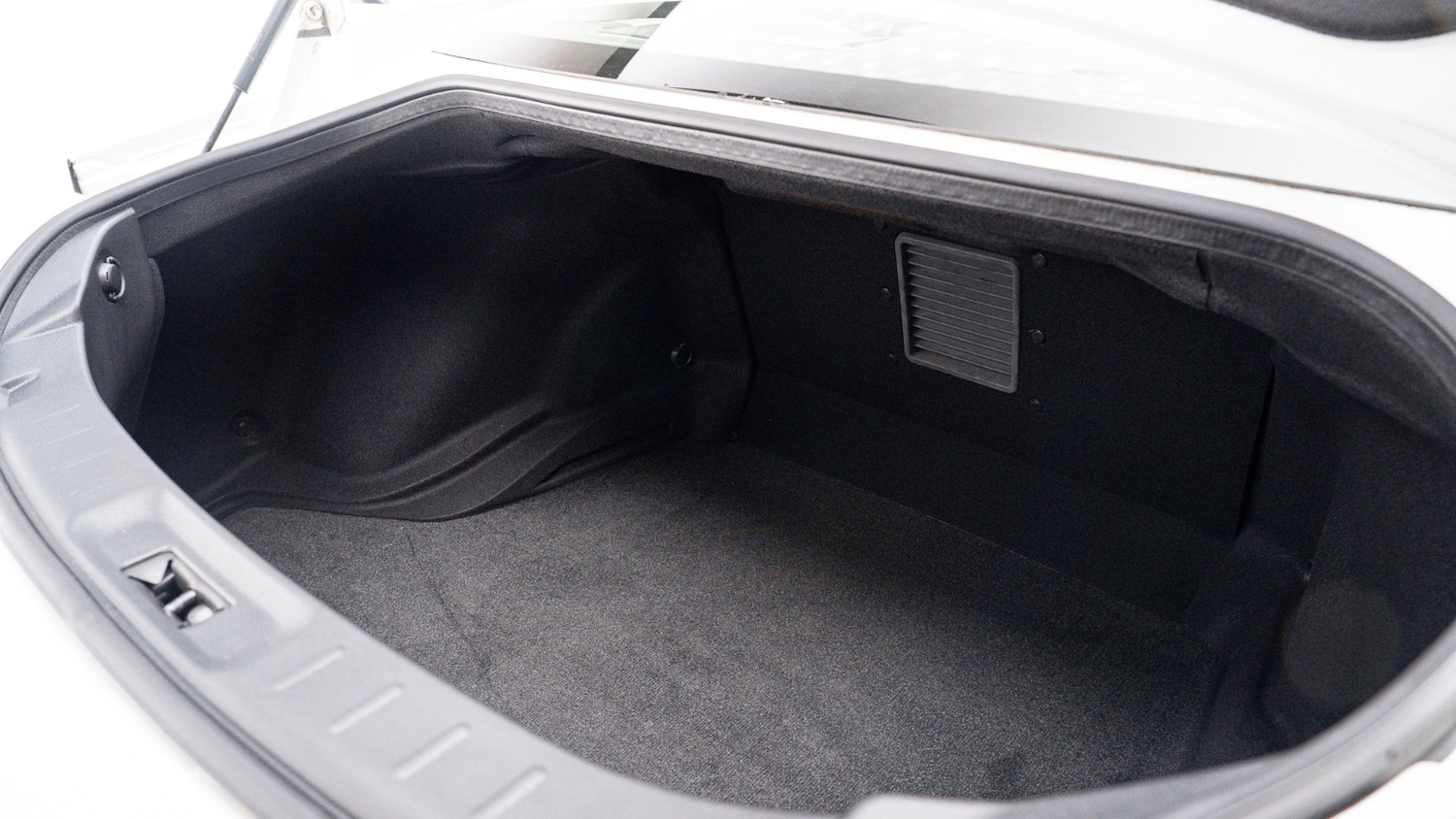 Used Nissan GT-R 2017 for sale - 77012986: Photo 40