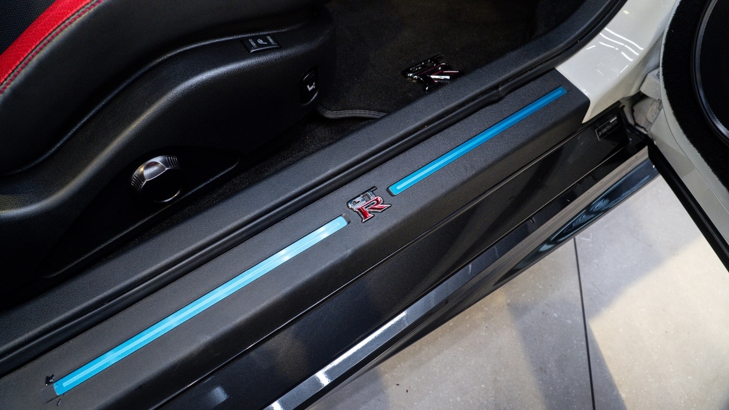 Used Nissan GT-R 2017 for sale - 77012986: Photo 41