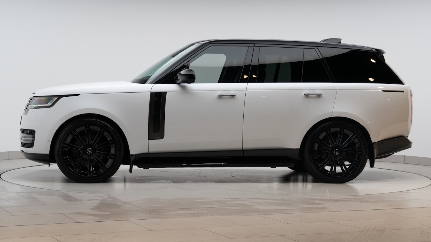 Used Land Rover Range Rover 2023 for sale - 77326305: Photo 4