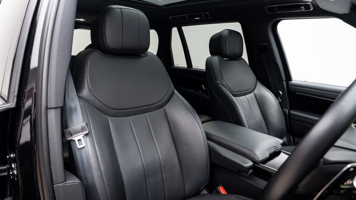 Used Land Rover Range Rover 2024 for sale - 77717926: Photo 3