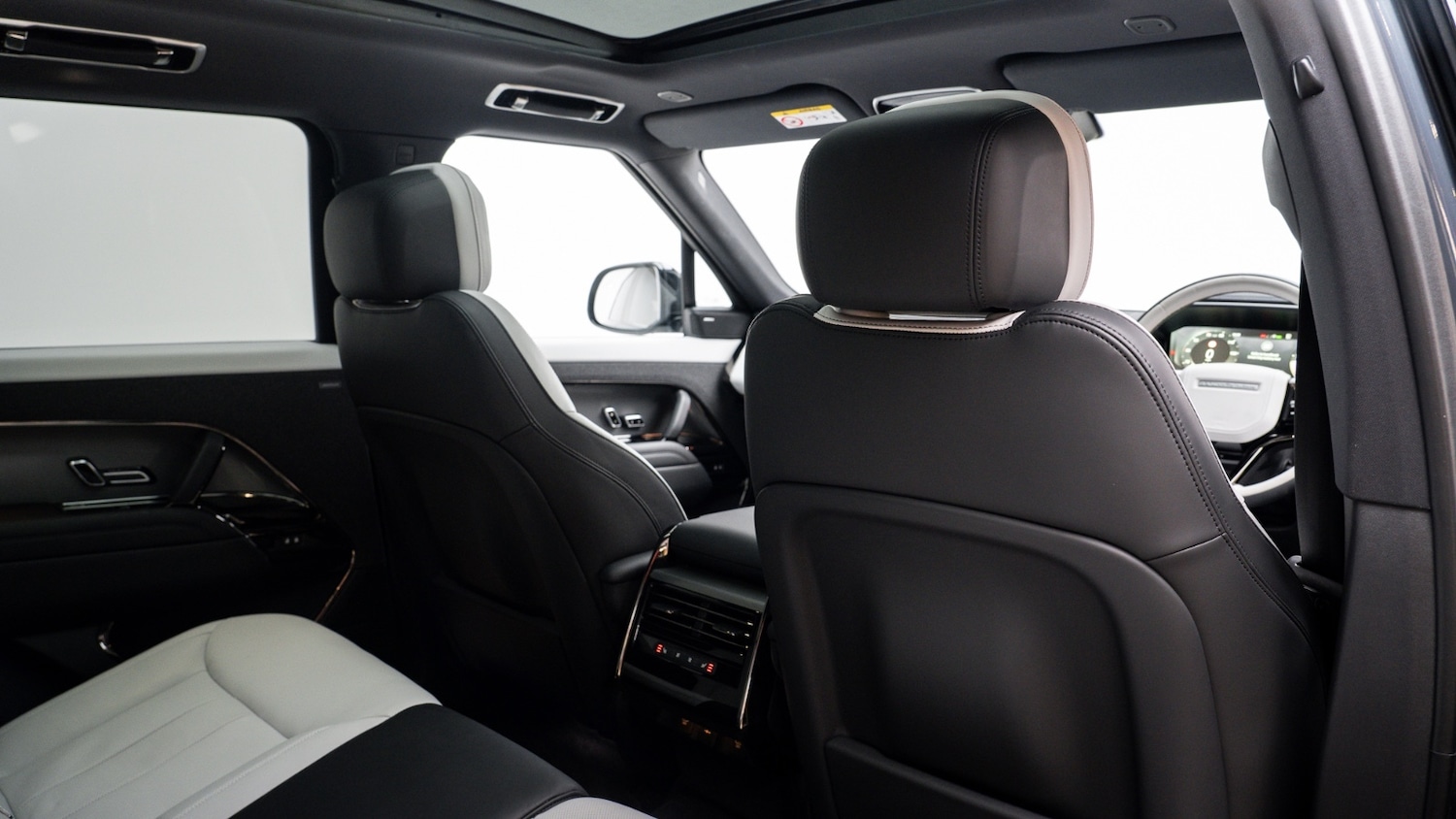 Used Land Rover Range Rover Sport 2023 for sale - 77791141: Photo 13